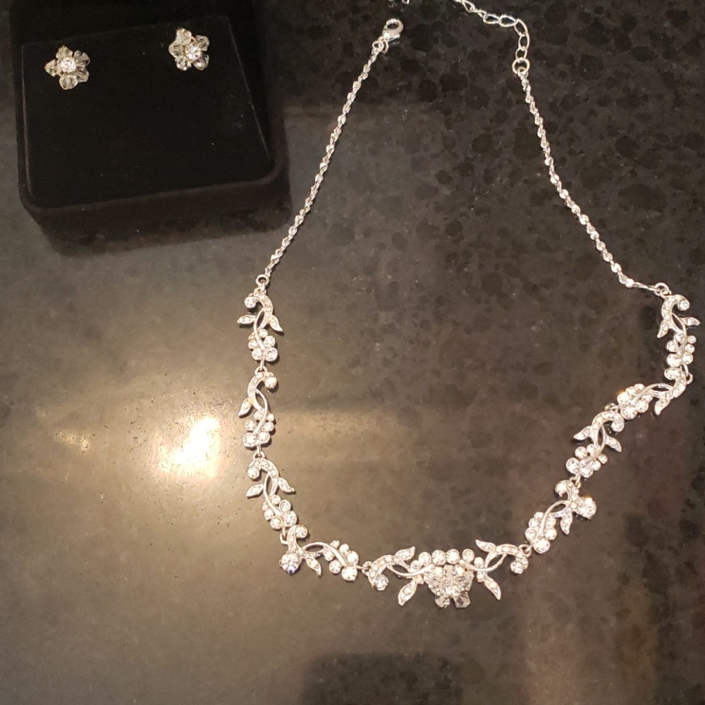 Estate ,Statement Necklace(costume)